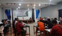 Workshop yang diadakan oleh Social Transformation and Public Awareness Center (STAPA Center) tentang Identifikasi Potensi Lokal desa, yang merupakan bagian dari Program Development Efficient Food Agriculture (DEFA), bertempat di Green Hotel & Resort Pracimantoro Wonogiri (6/3/26).